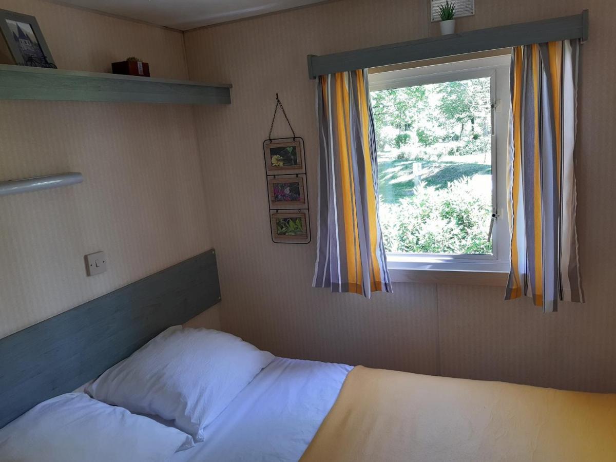 Camping Etang Du Camp Senergues ภายนอก รูปภาพ