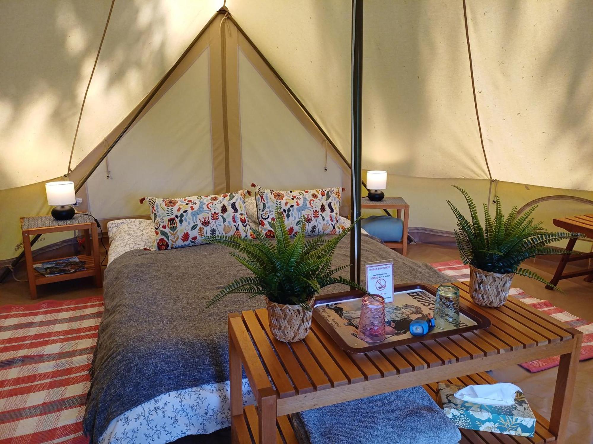 Camping Etang Du Camp Senergues ภายนอก รูปภาพ