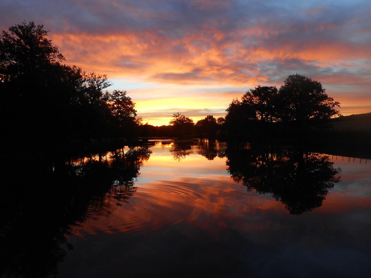 Camping Etang Du Camp Senergues ภายนอก รูปภาพ